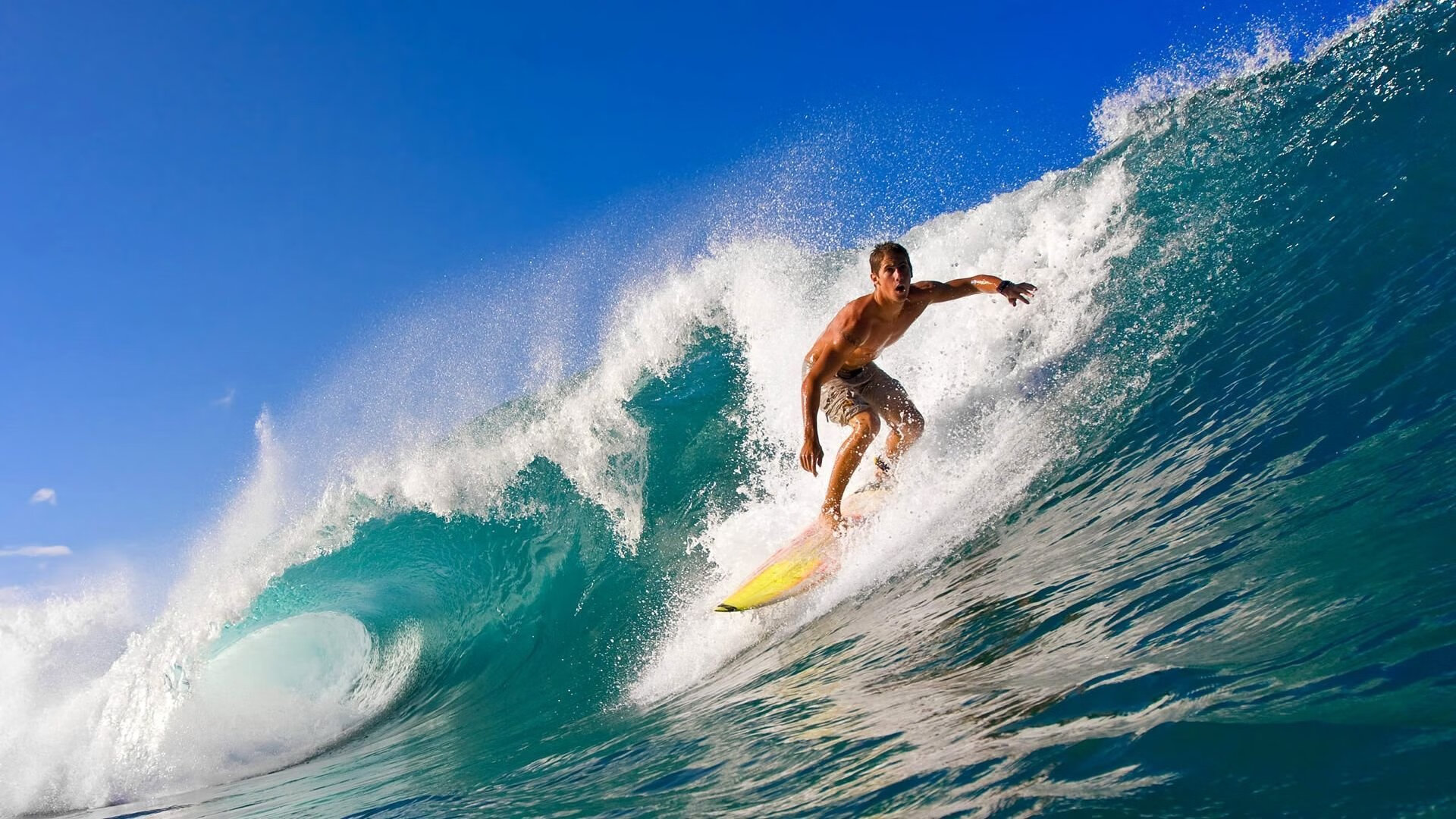 “天灾挑战:暴雨雪雹中的赛场勇士”,雪暴灾害
