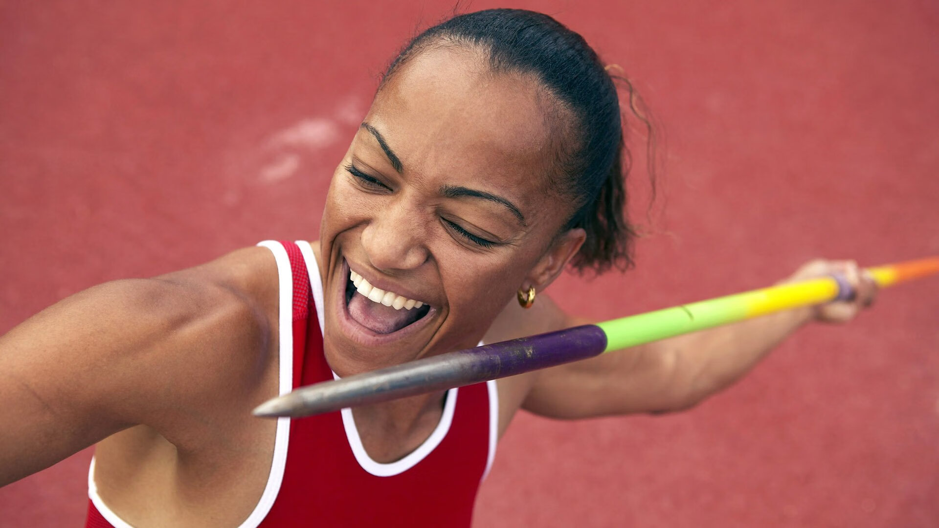 特色夜跑灯光盛典，点亮城市的运动夜空，夜光跑步